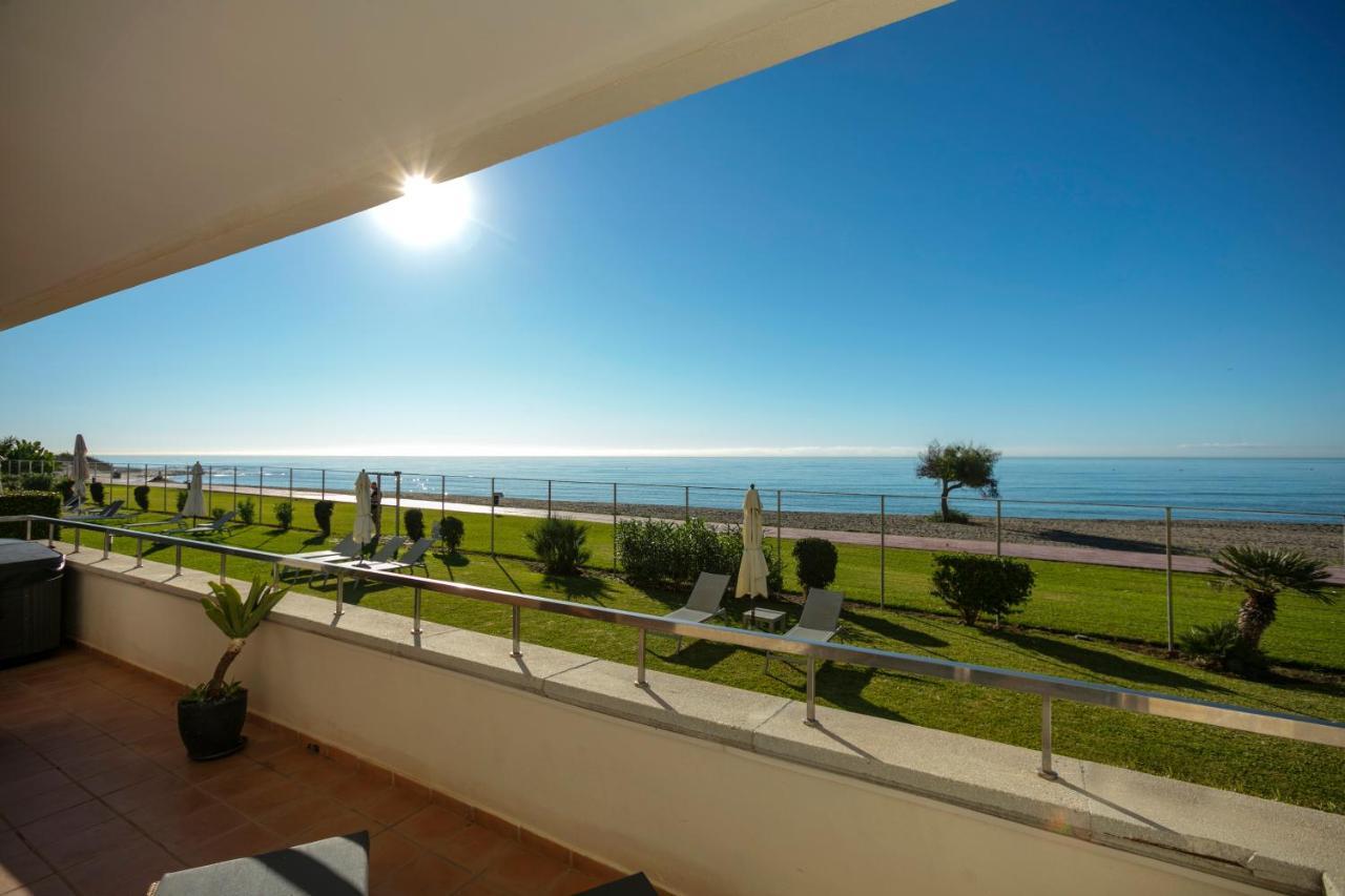 Appt 401-3-Bed-Heaven Beach-Paseo-All Year Heated Pool-Free Bikes Estepona Eksteriør bilde