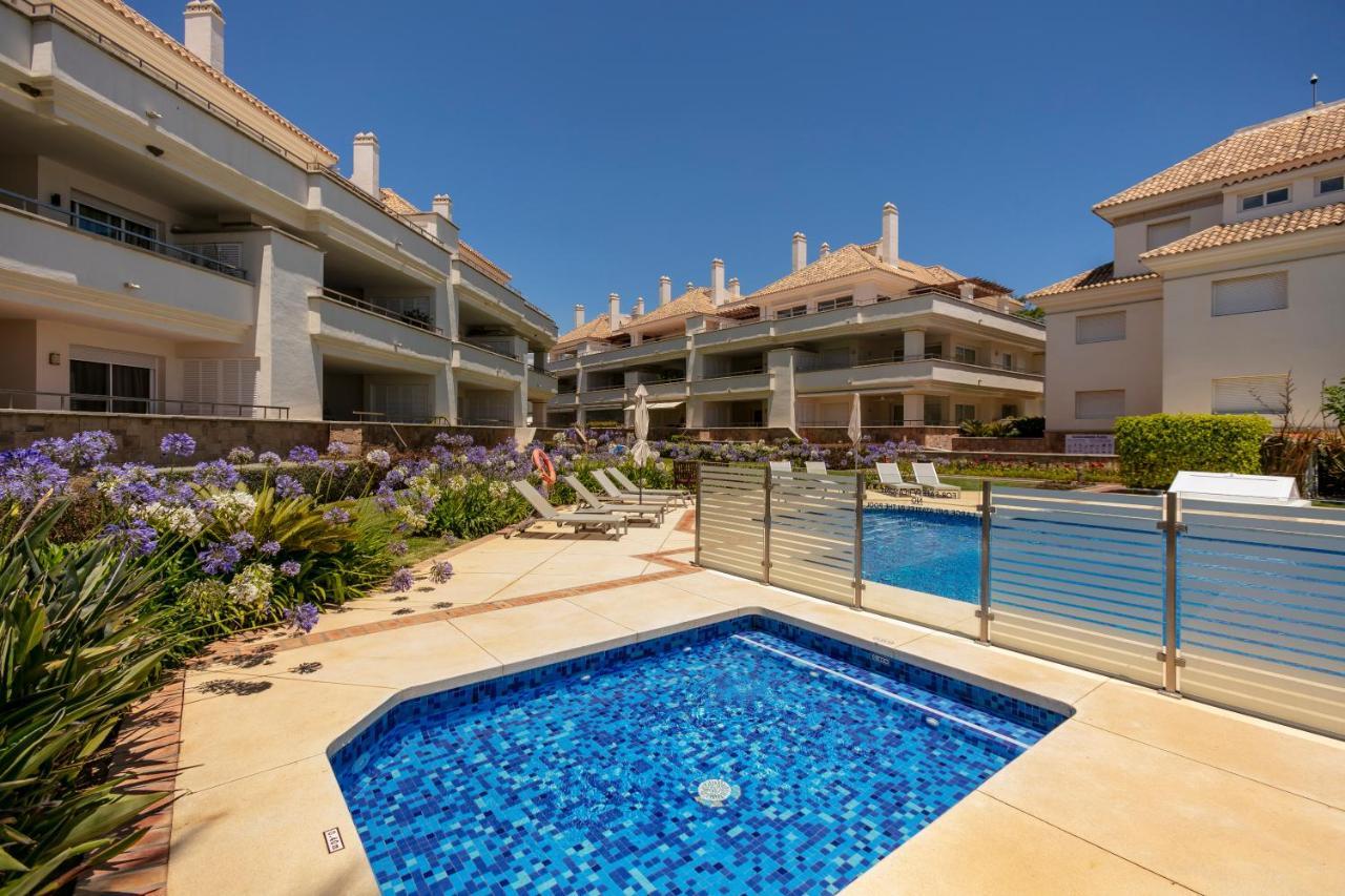 Appt 401-3-Bed-Heaven Beach-Paseo-All Year Heated Pool-Free Bikes Estepona Eksteriør bilde