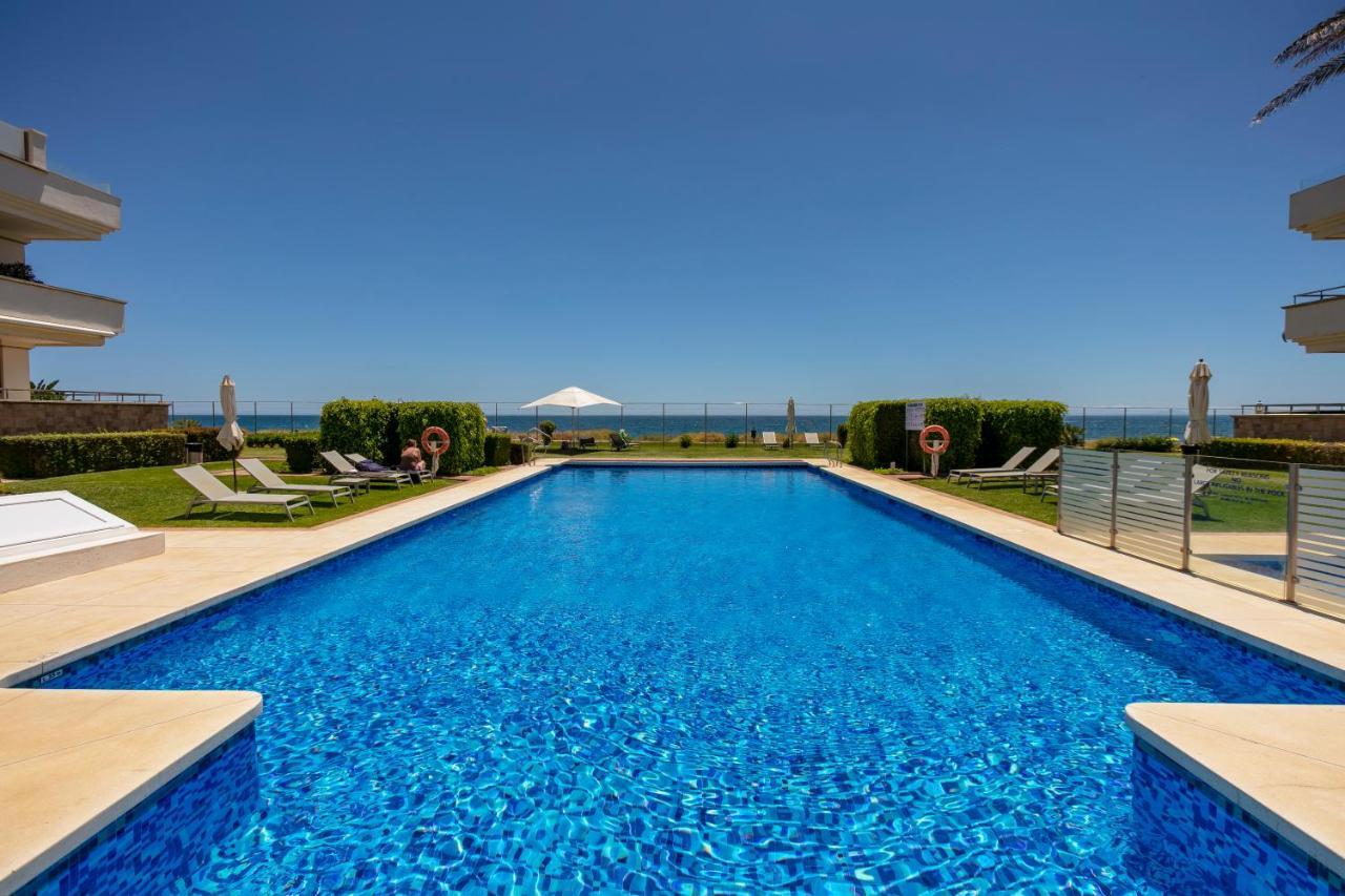 Appt 401-3-Bed-Heaven Beach-Paseo-All Year Heated Pool-Free Bikes Estepona Eksteriør bilde