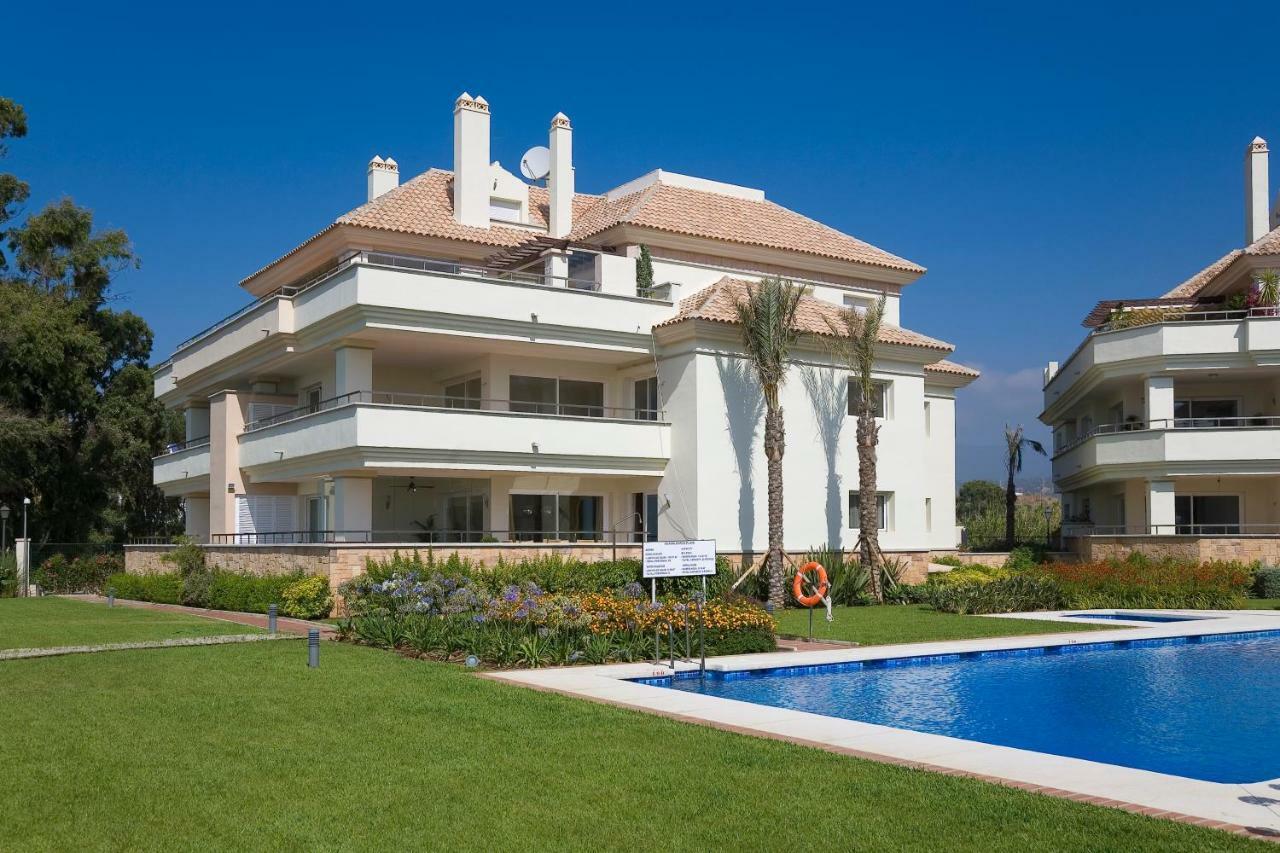 Appt 401-3-Bed-Heaven Beach-Paseo-All Year Heated Pool-Free Bikes Estepona Eksteriør bilde