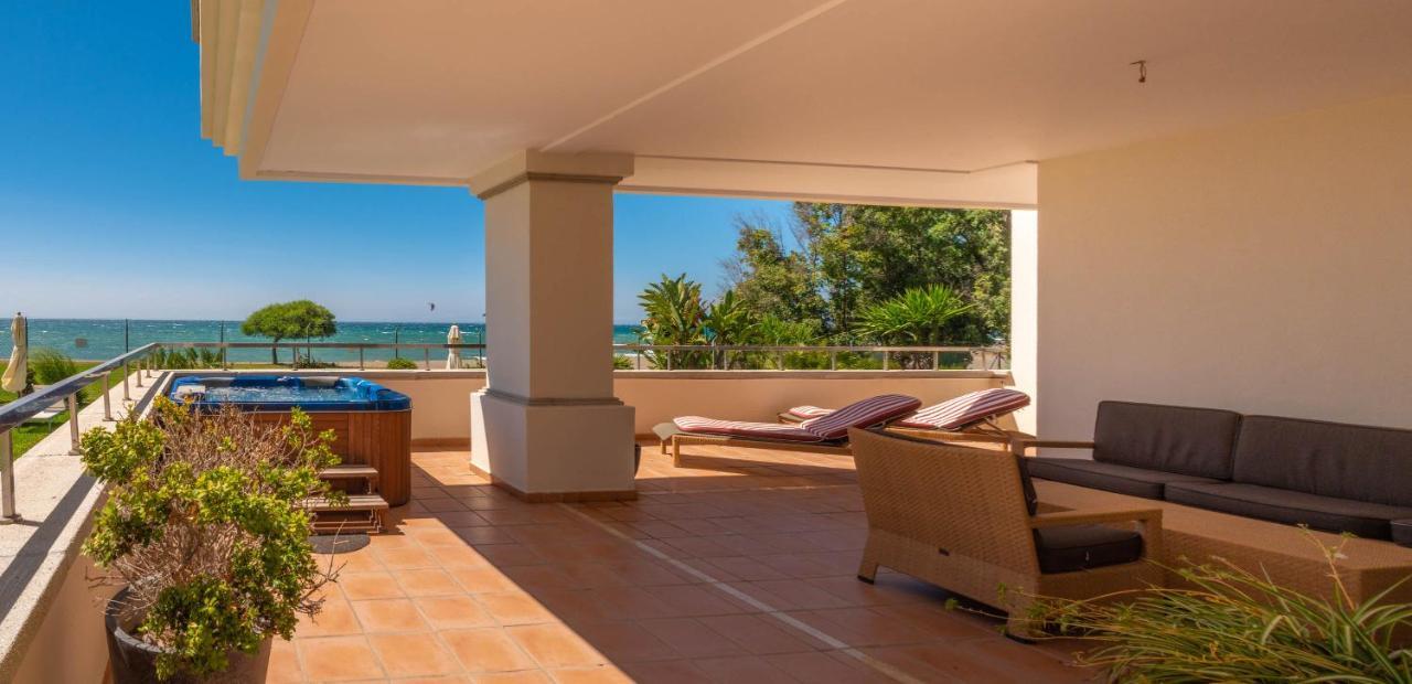 Appt 401-3-Bed-Heaven Beach-Paseo-All Year Heated Pool-Free Bikes Estepona Eksteriør bilde
