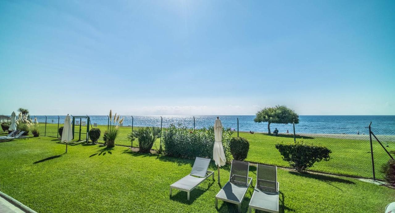 Appt 401-3-Bed-Heaven Beach-Paseo-All Year Heated Pool-Free Bikes Estepona Eksteriør bilde