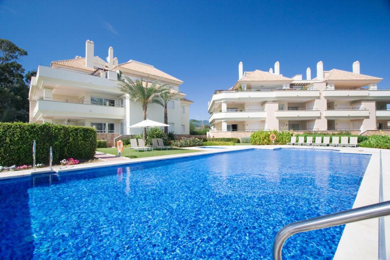 Appt 401-3-Bed-Heaven Beach-Paseo-All Year Heated Pool-Free Bikes Estepona Eksteriør bilde