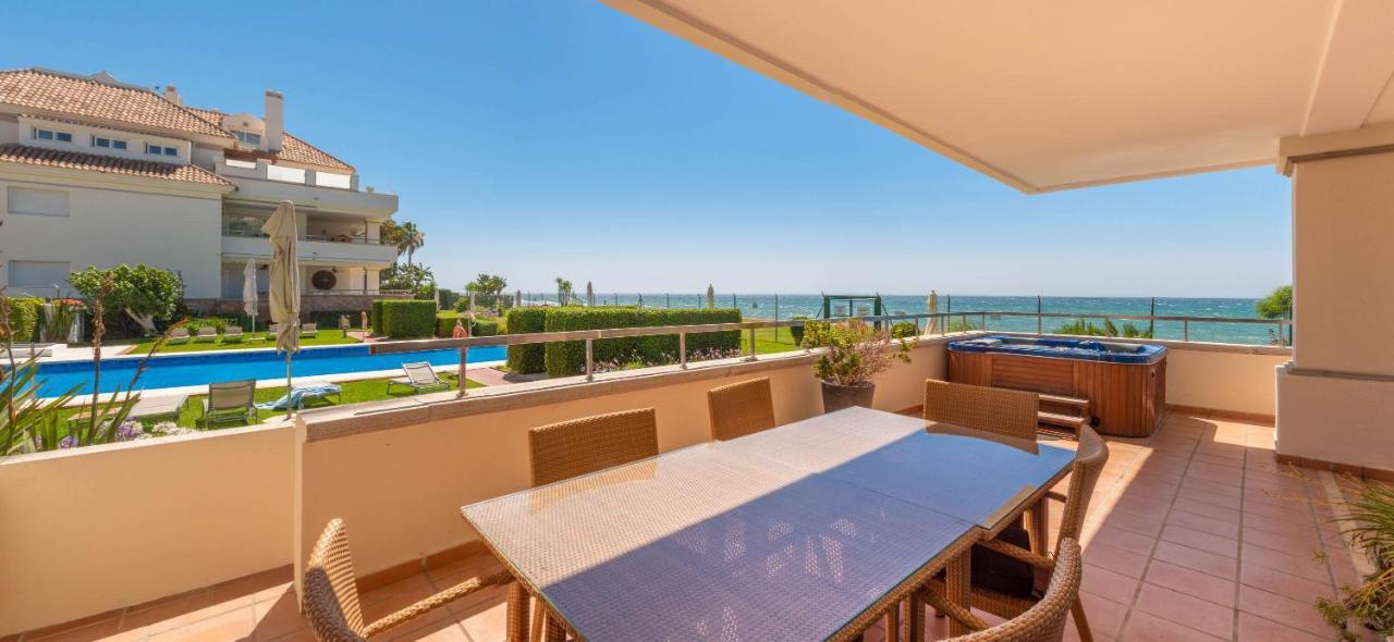 Appt 401-3-Bed-Heaven Beach-Paseo-All Year Heated Pool-Free Bikes Estepona Eksteriør bilde