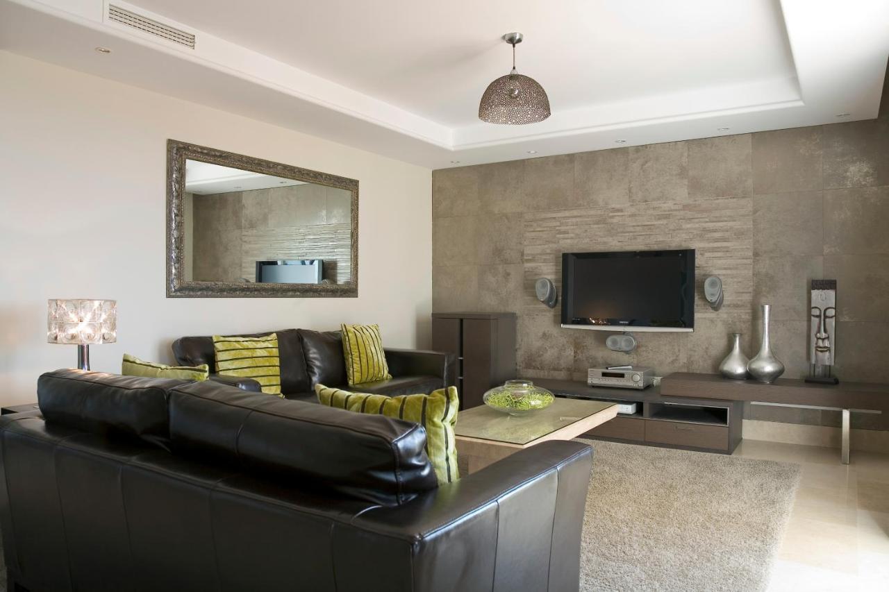 Appt 401-3-Bed-Heaven Beach-Paseo-All Year Heated Pool-Free Bikes Estepona Eksteriør bilde